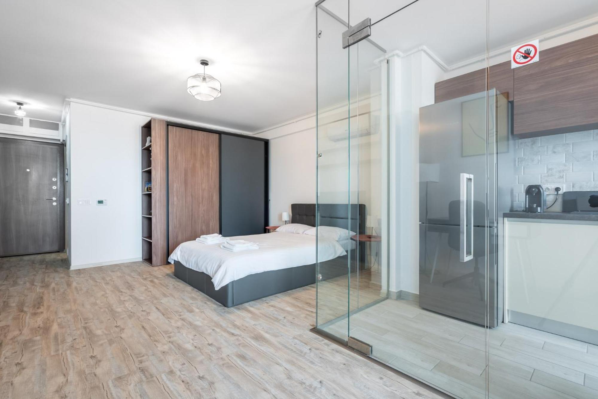The Roka Studio Bukares Bagian luar foto